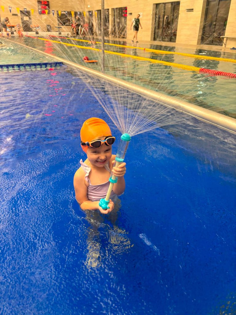 Nauka pływania od 4. roku życia